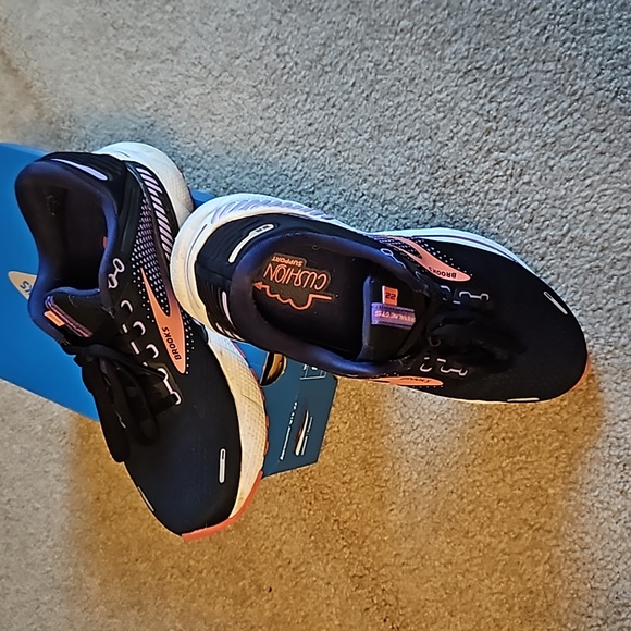 Brooks Women Adrenaline GTS22 cushion support Blue/purple/pink US 8.5 - Picture 1 of 7